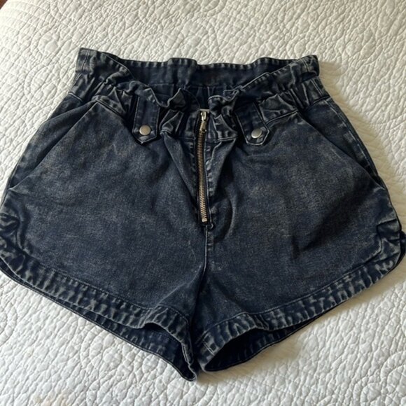 Sea NY Paper Bag High Waisted Acid Wash Curved Hem Denim Shorts Pockets Size 4 - Picture 1 of 7